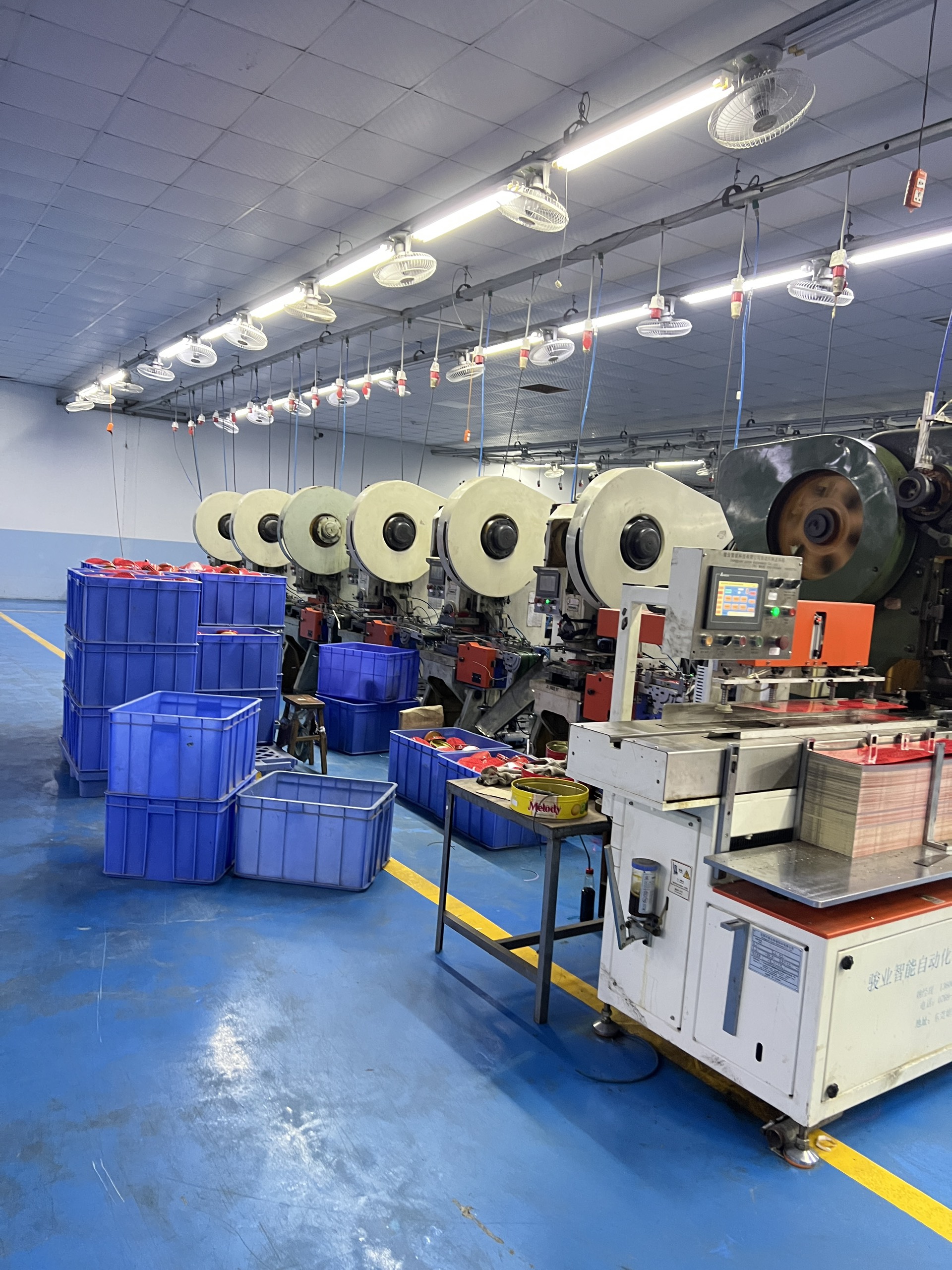 CÔNG TY TNHH IN ẤN CHẾ TẠO HỘP SẮT THỊNH LỢI (VIỆT NAM)